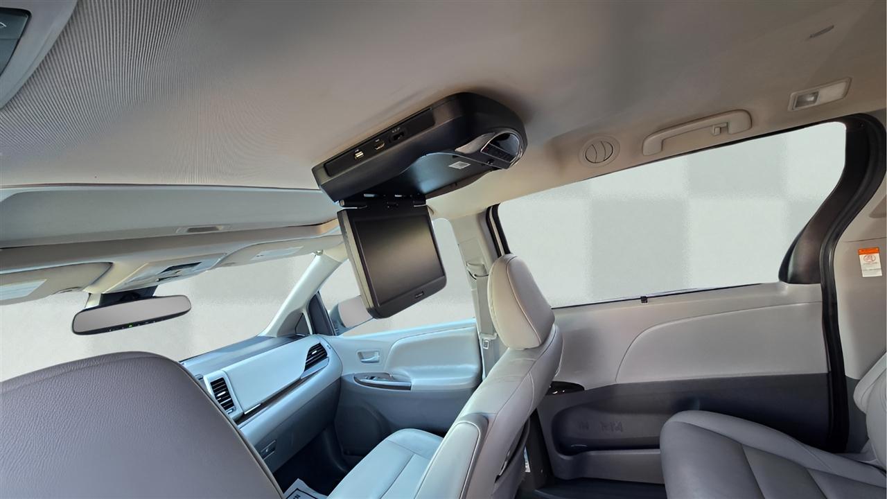 Toyota Sienna Limited Premium 7-Passenger 2020