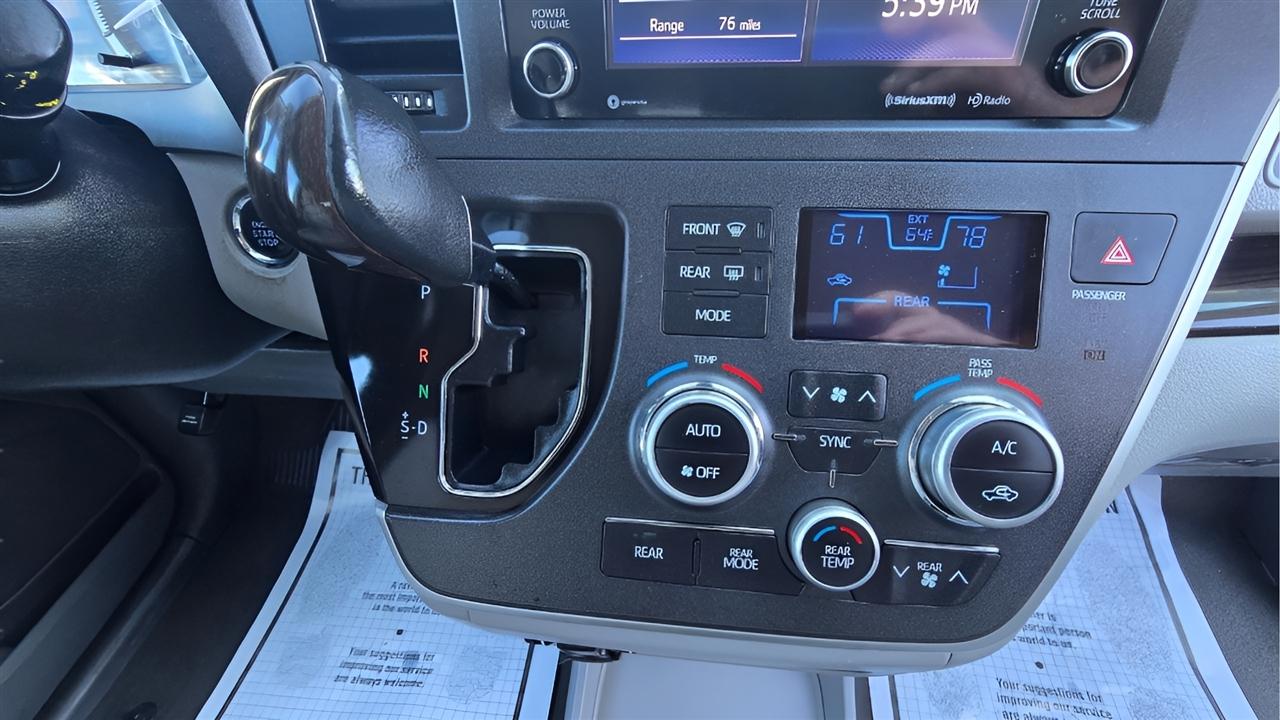 Toyota Sienna Limited Premium 7-Passenger 2020