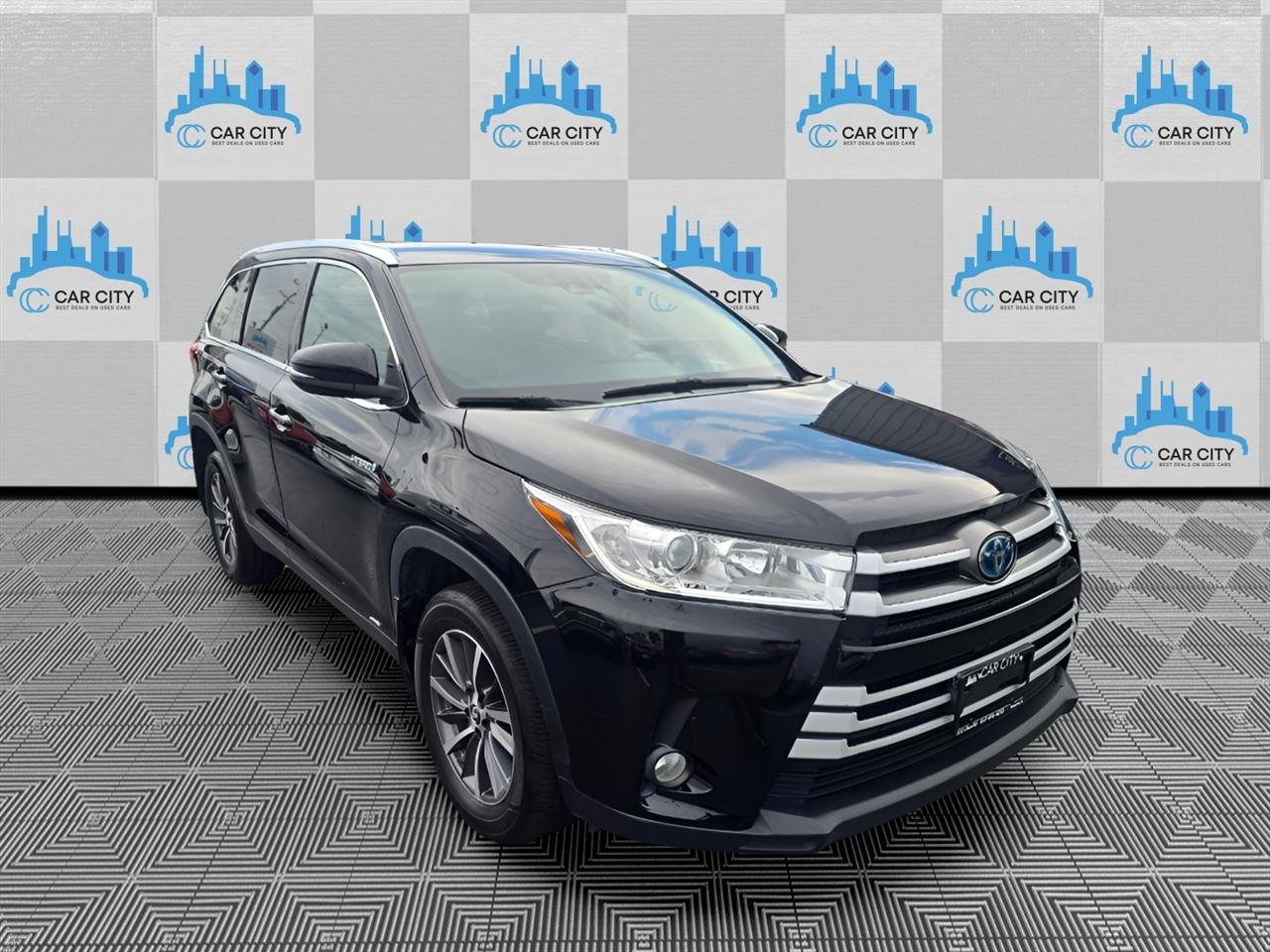 Toyota Highlander Hybrid XLE AWD 2019