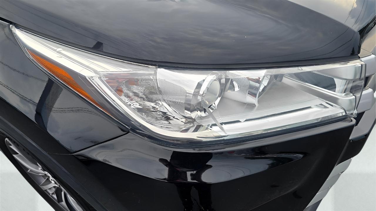 Toyota Highlander Hybrid XLE AWD 2019
