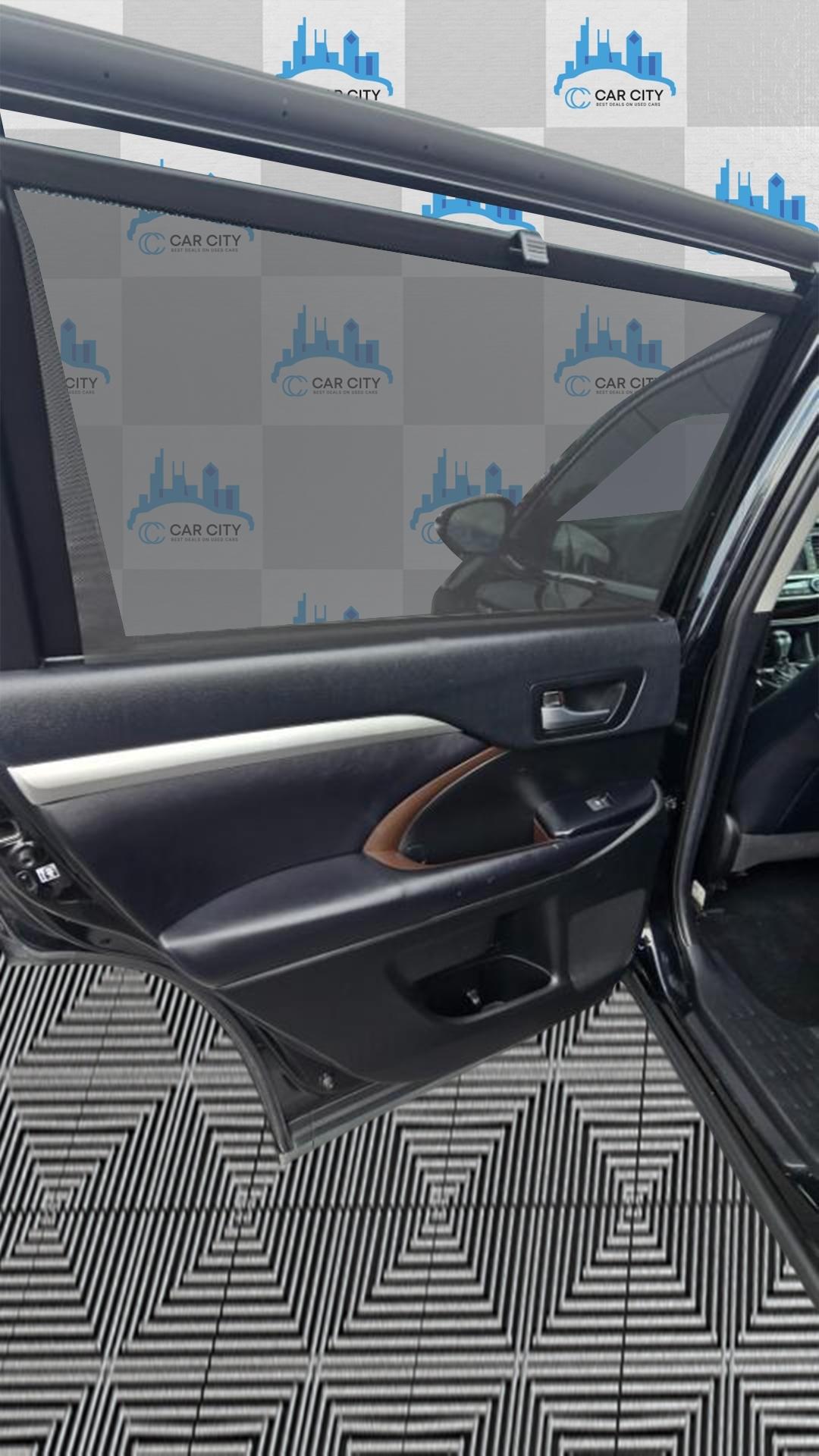 Toyota Highlander Hybrid XLE AWD 2019
