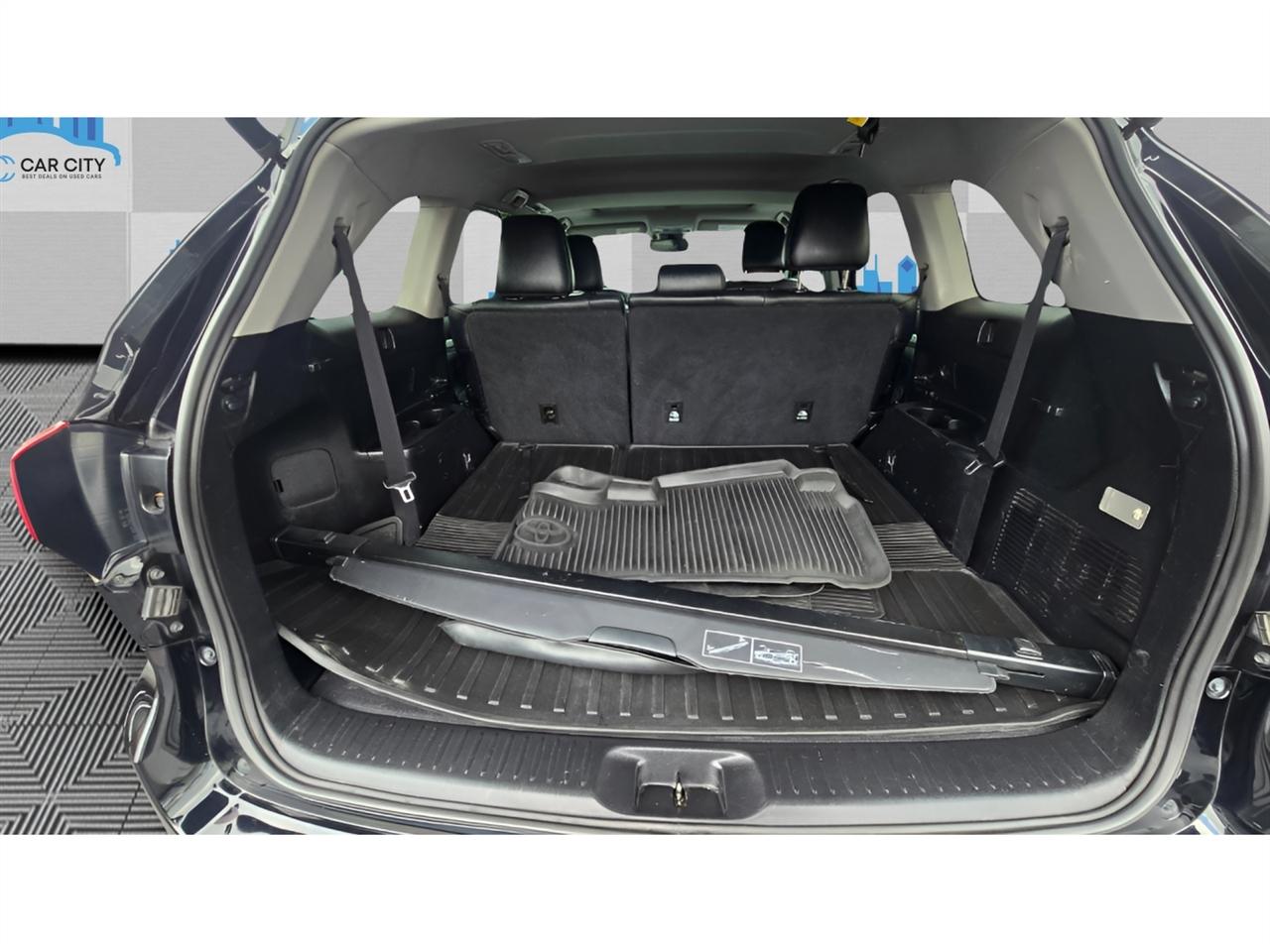 Toyota Highlander Hybrid XLE AWD 2019