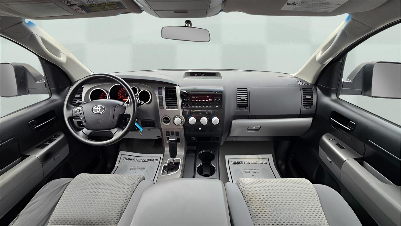 Toyota Tundra Tundra-Grade CrewMax 5.7L 4WD 2011