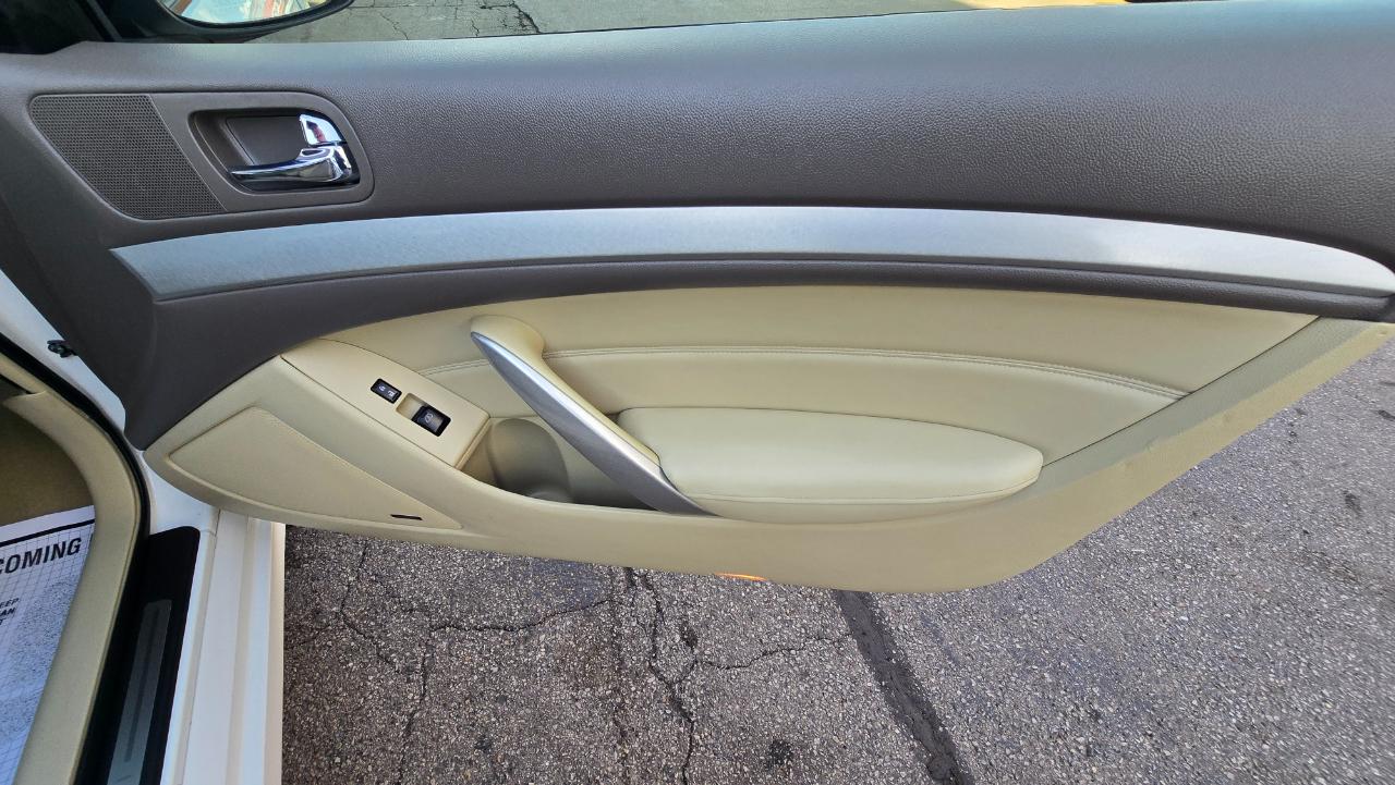 Infiniti G Coupe G37x AWD 2009