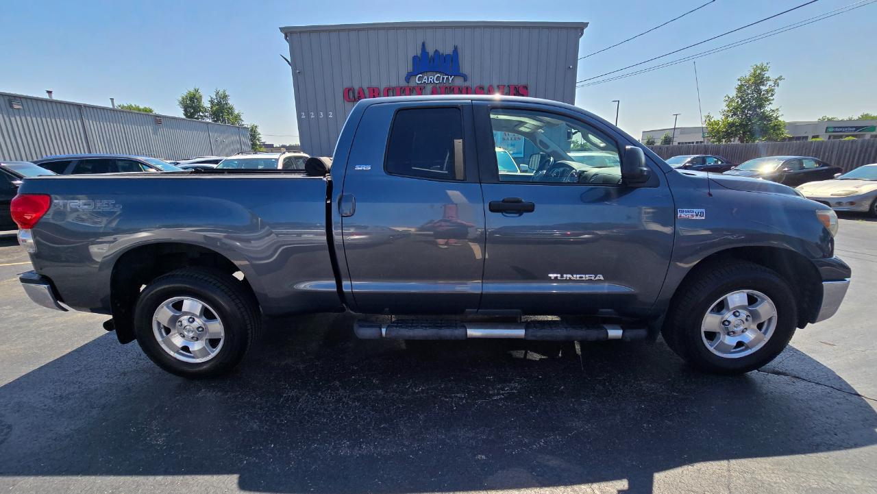 Toyota Tundra SR5 Double Cab 5.7L 4WD 2008