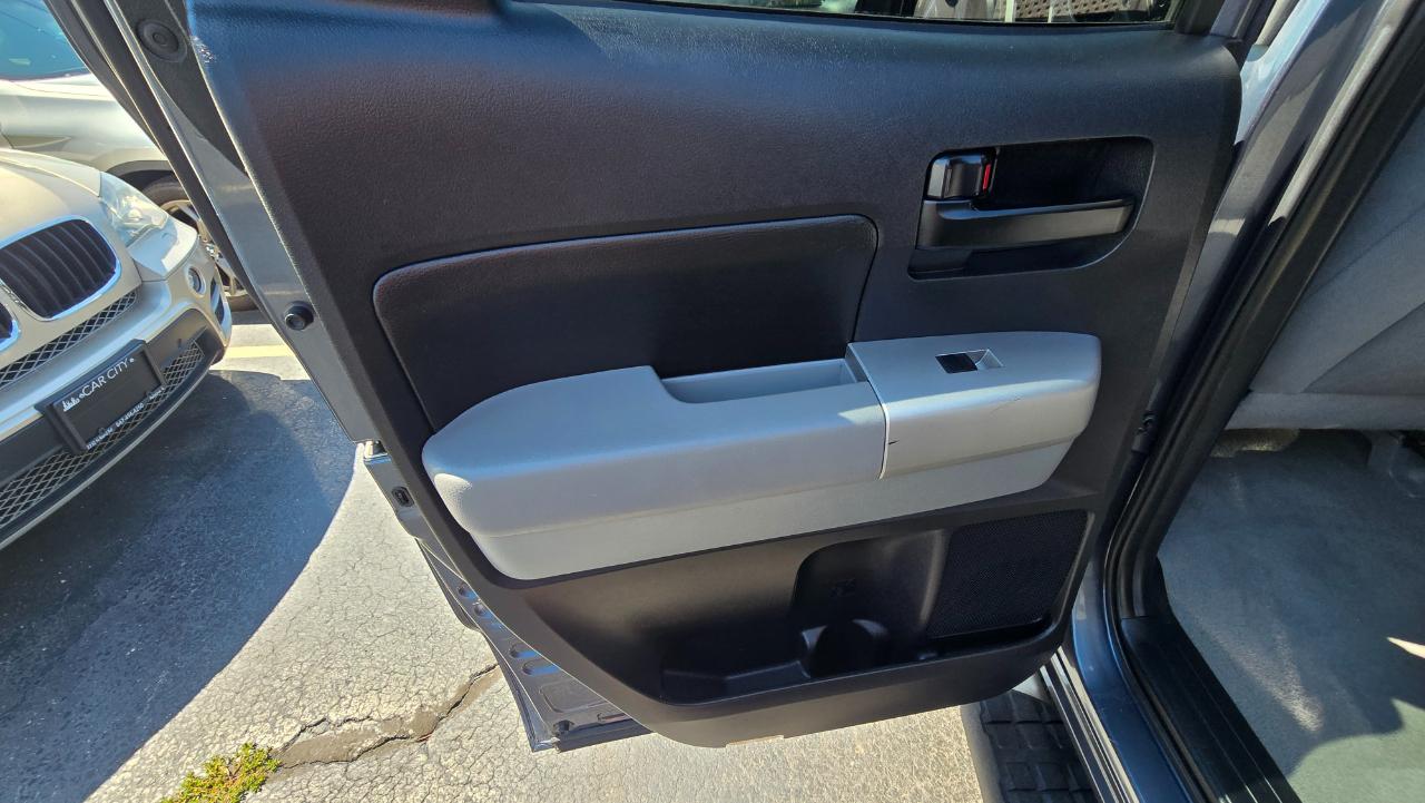 Toyota Tundra SR5 Double Cab 5.7L 4WD 2008