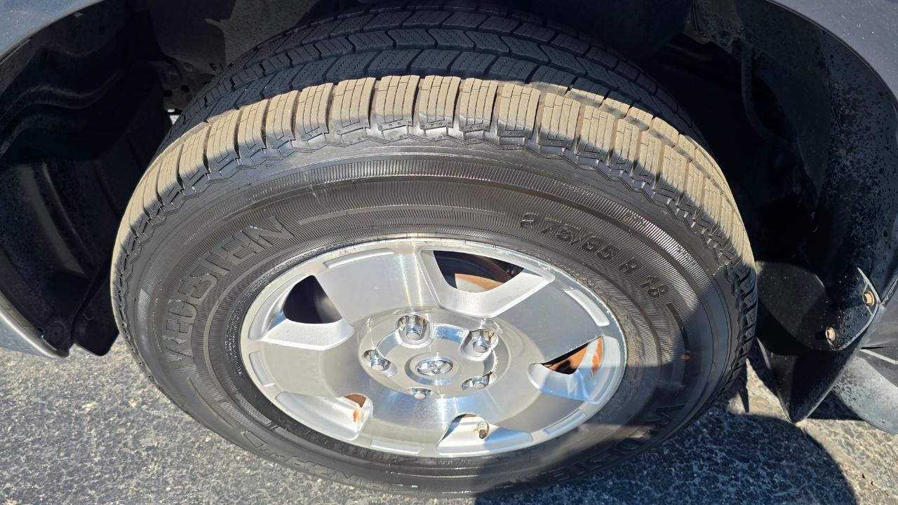 Toyota Tundra SR5 Double Cab 5.7L 4WD 2008