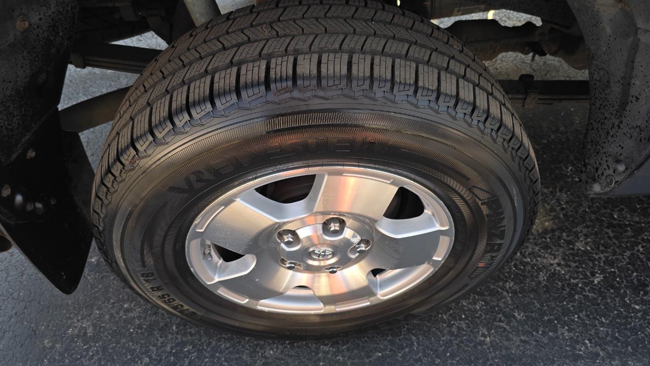 Toyota Tundra SR5 Double Cab 5.7L 4WD 2008