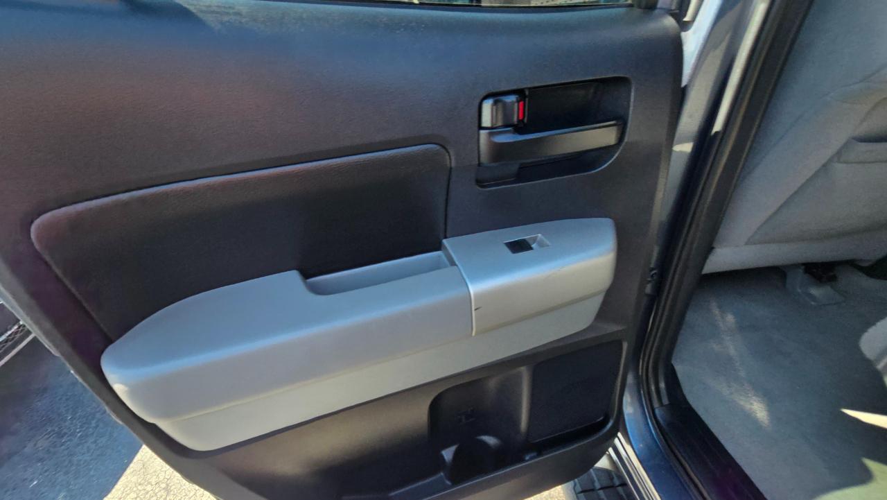 Toyota Tundra SR5 Double Cab 5.7L 4WD 2008