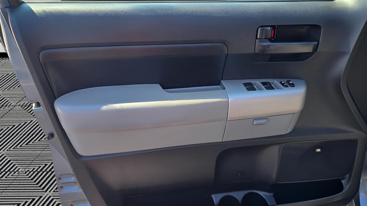 Toyota Tundra SR5 Double Cab 5.7L 4WD 2008