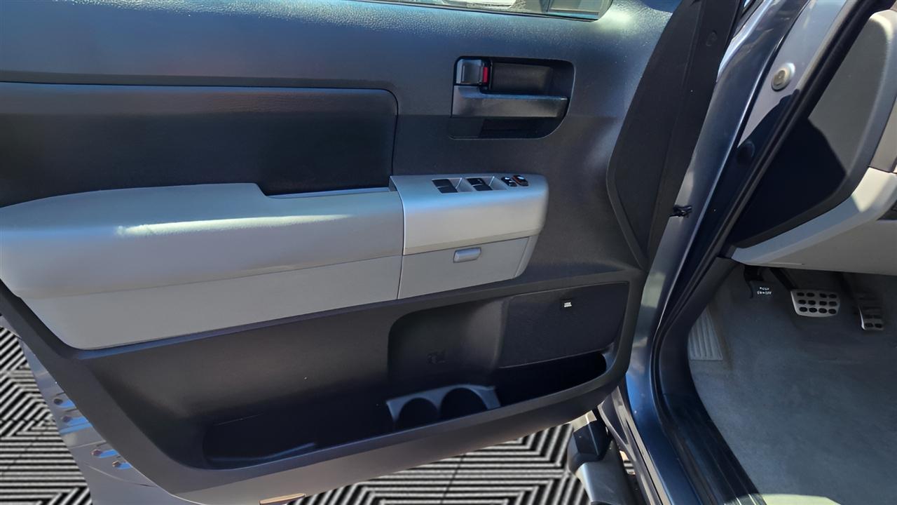 Toyota Tundra SR5 Double Cab 5.7L 4WD 2008