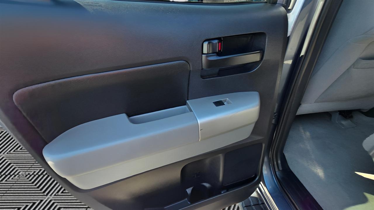 Toyota Tundra SR5 Double Cab 5.7L 4WD 2008