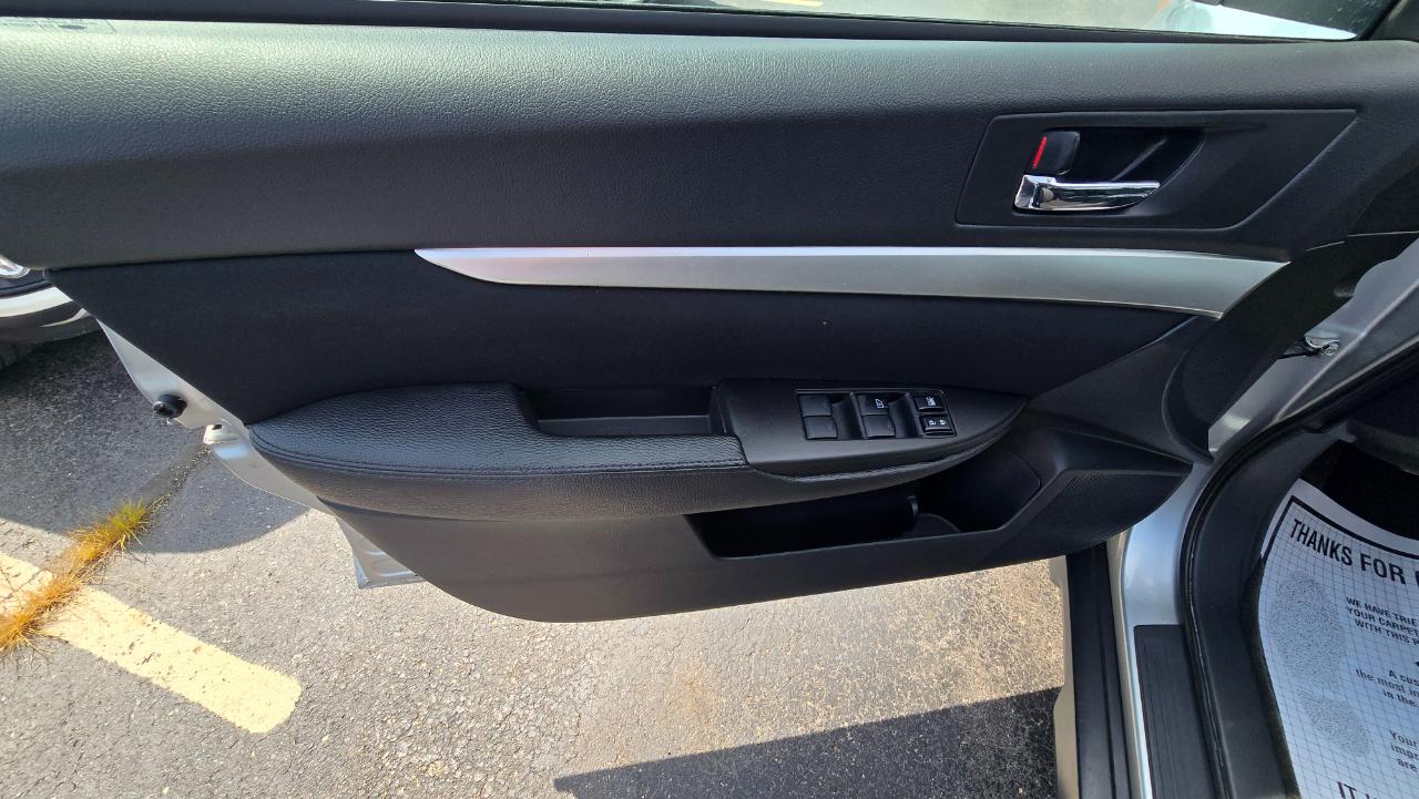 Subaru Outback 2.5i Premium 2012