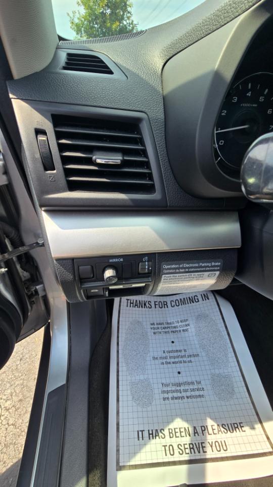 Subaru Outback 2.5i Premium 2012