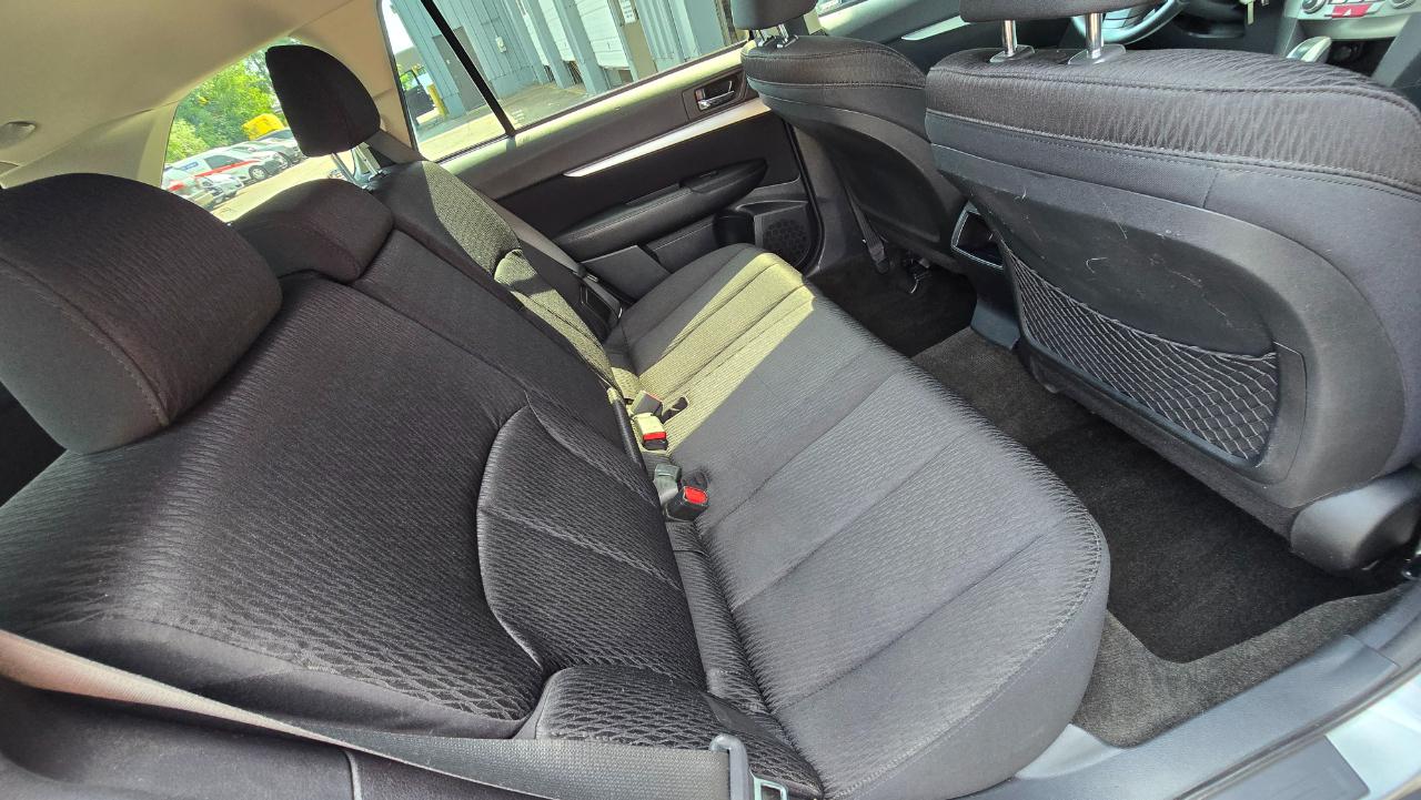 Subaru Outback 2.5i Premium 2012