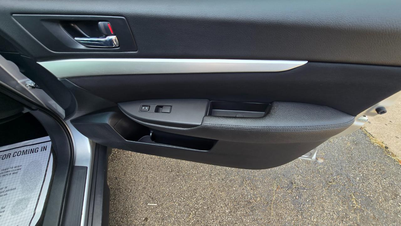 Subaru Outback 2.5i Premium 2012