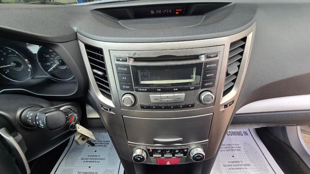 Subaru Outback 2.5i Premium 2012