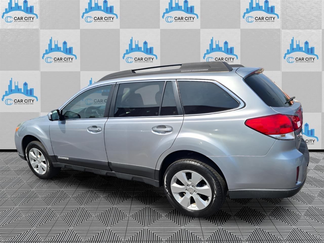 Subaru Outback 2.5i Premium 2012