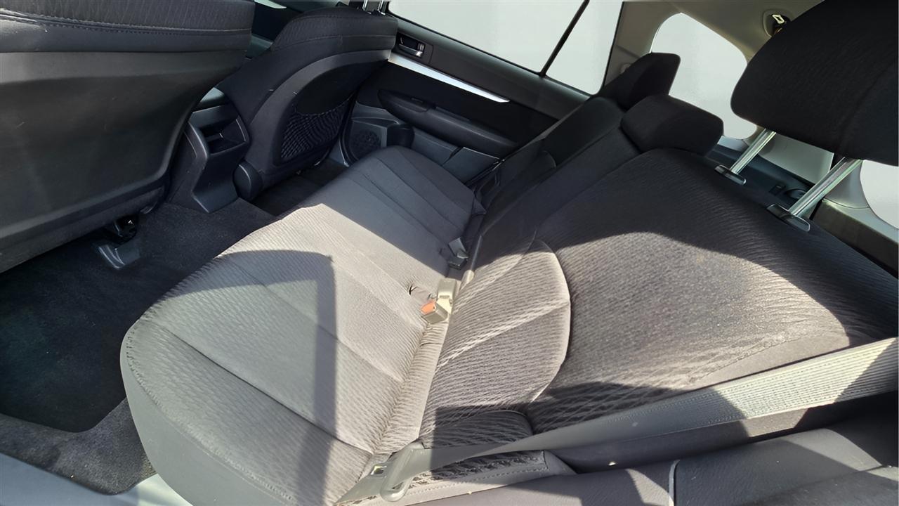 Subaru Outback 2.5i Premium 2012