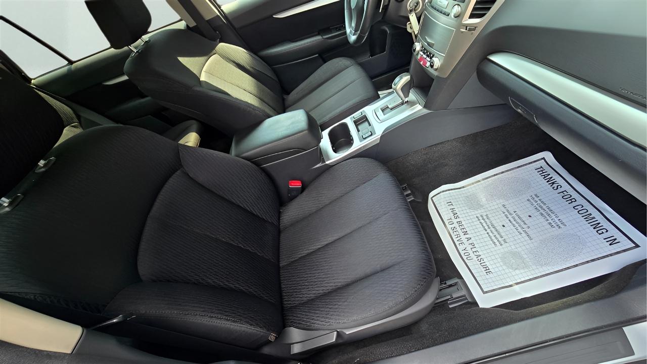 Subaru Outback 2.5i Premium 2012