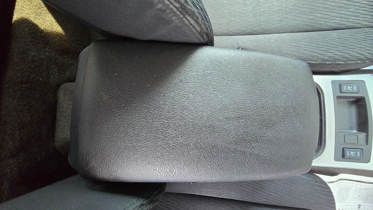 Subaru Outback 2.5i Premium 2012