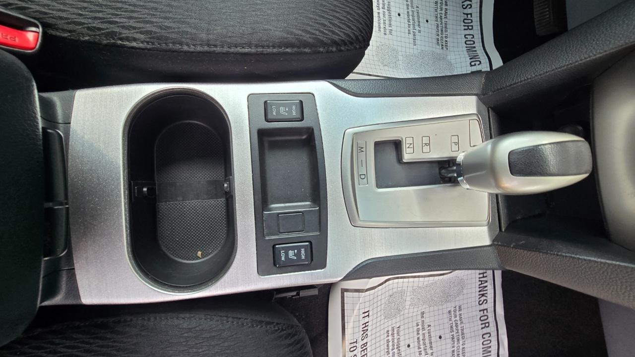 Subaru Outback 2.5i Premium 2012