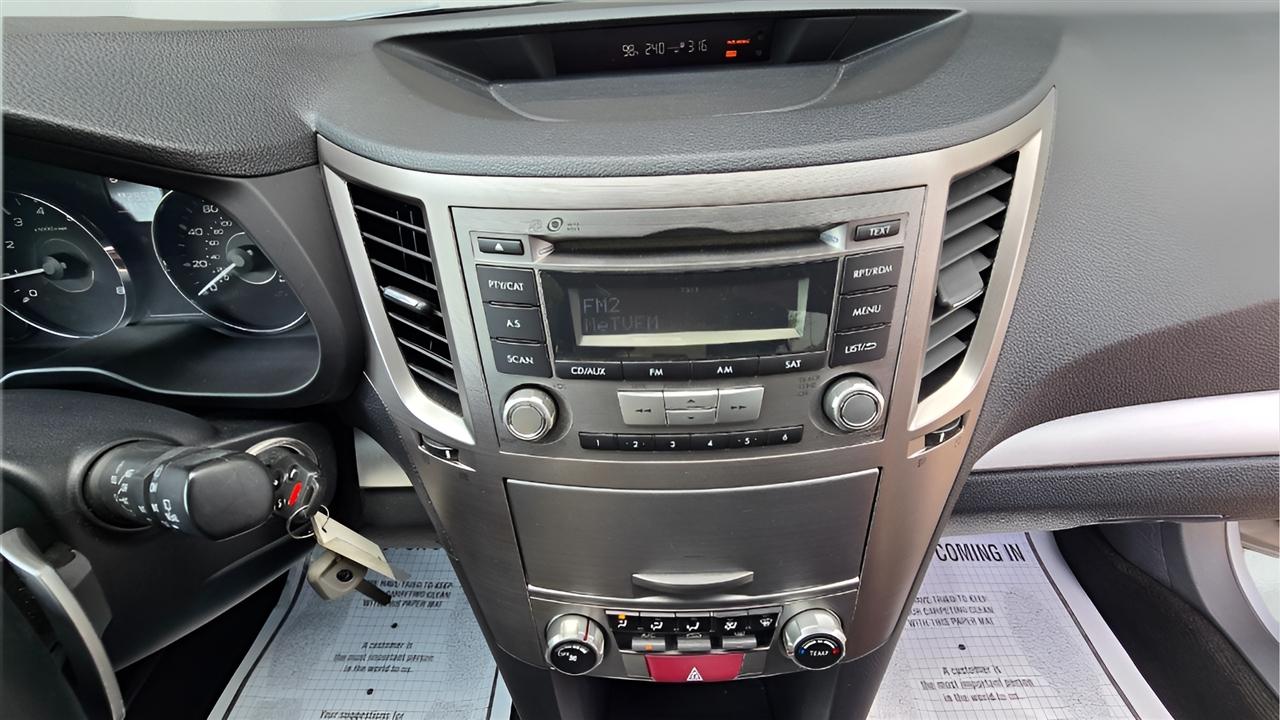 Subaru Outback 2.5i Premium 2012