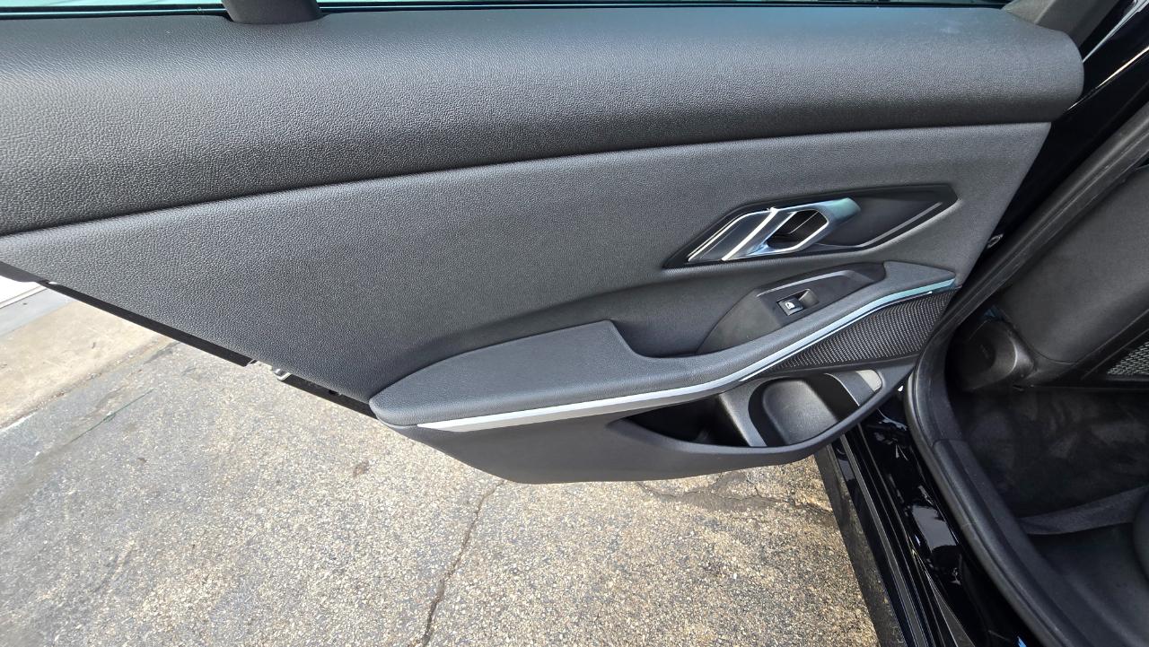 BMW 3-Series 330i xDrive 2020