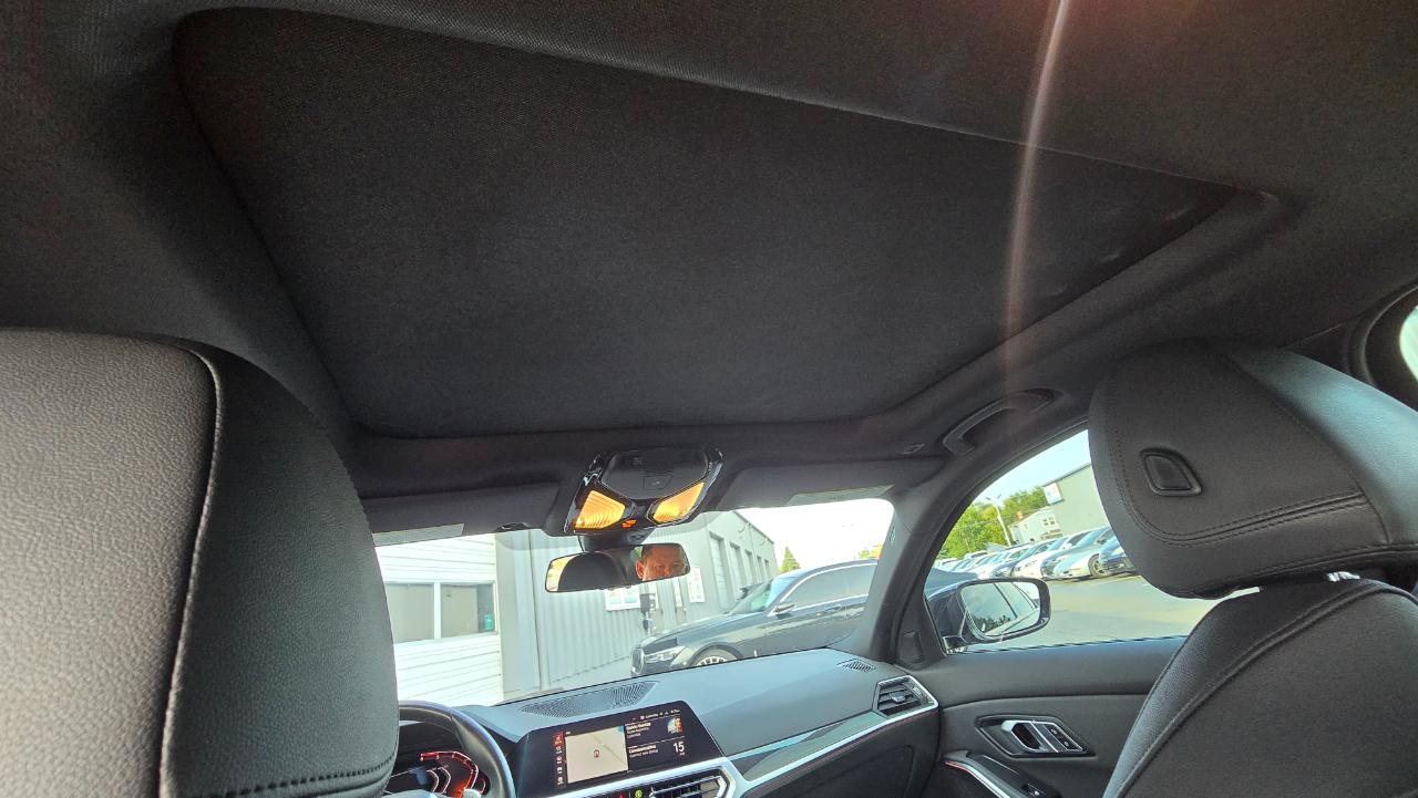 BMW 3-Series 330i xDrive 2020