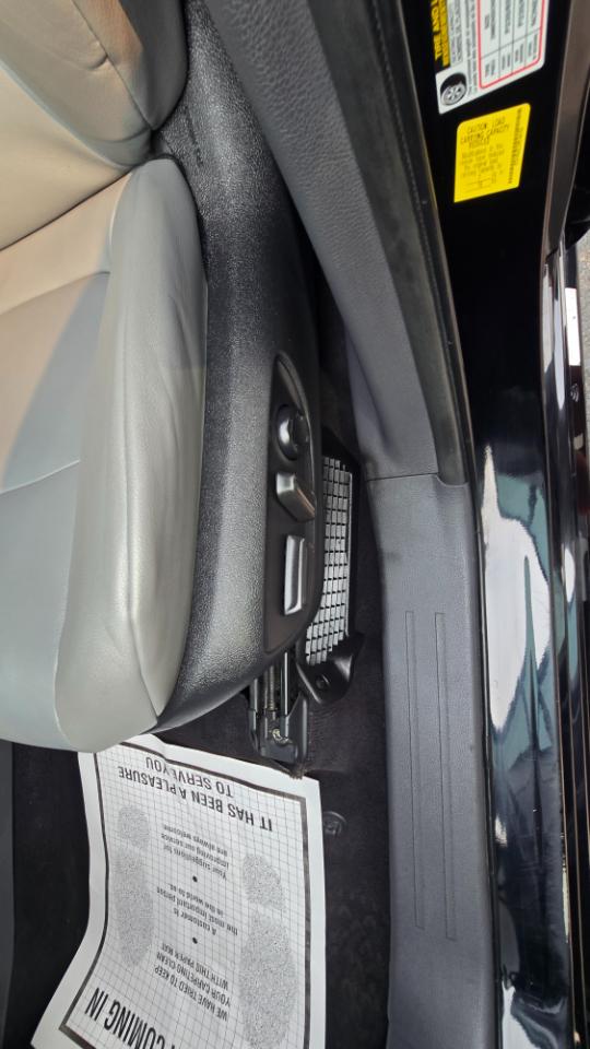 Toyota Sienna XLE 7-Passenger 2023