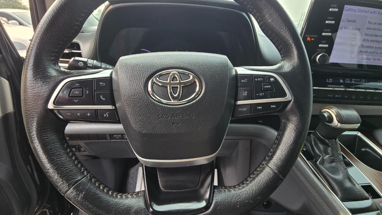 Toyota Sienna XLE 7-Passenger 2023