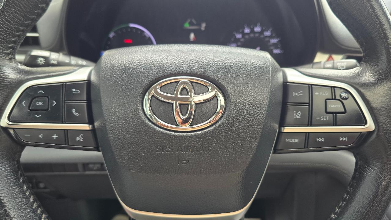 Toyota Sienna XLE 7-Passenger 2023