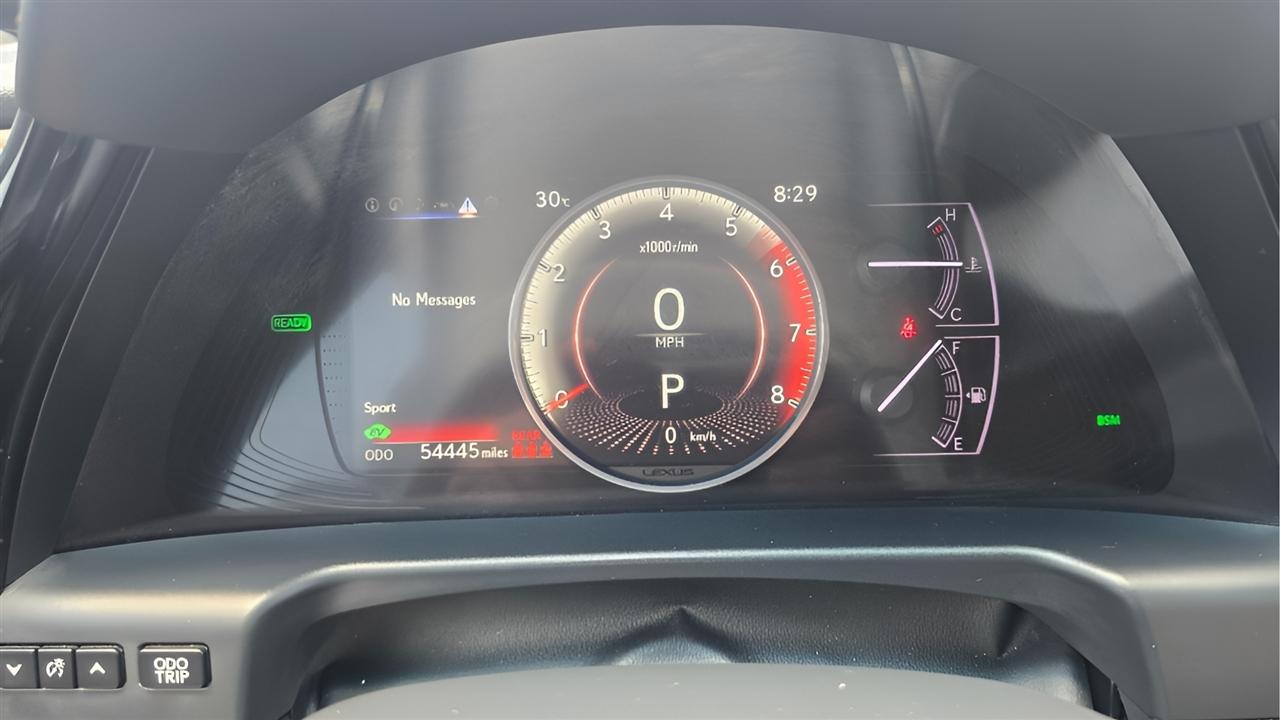 Lexus ES 300h Luxury 2024