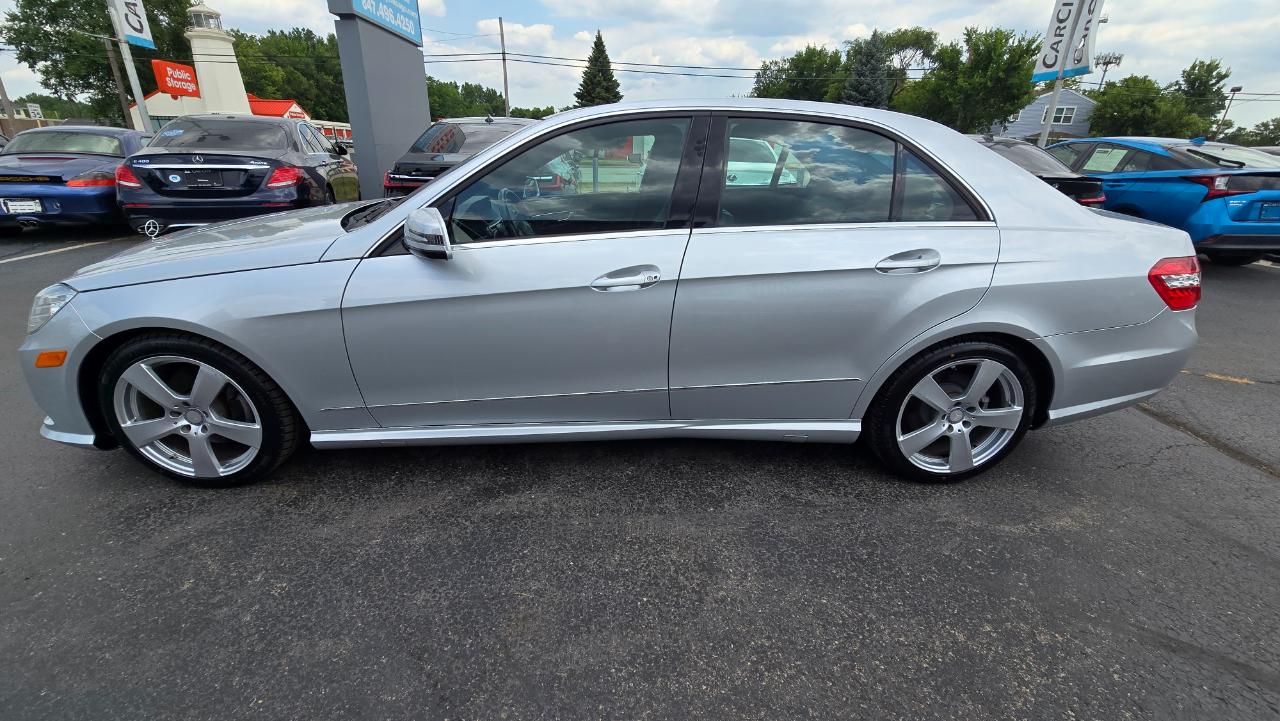 Mercedes-Benz E-Class E350 Sedan 4MATIC 2011