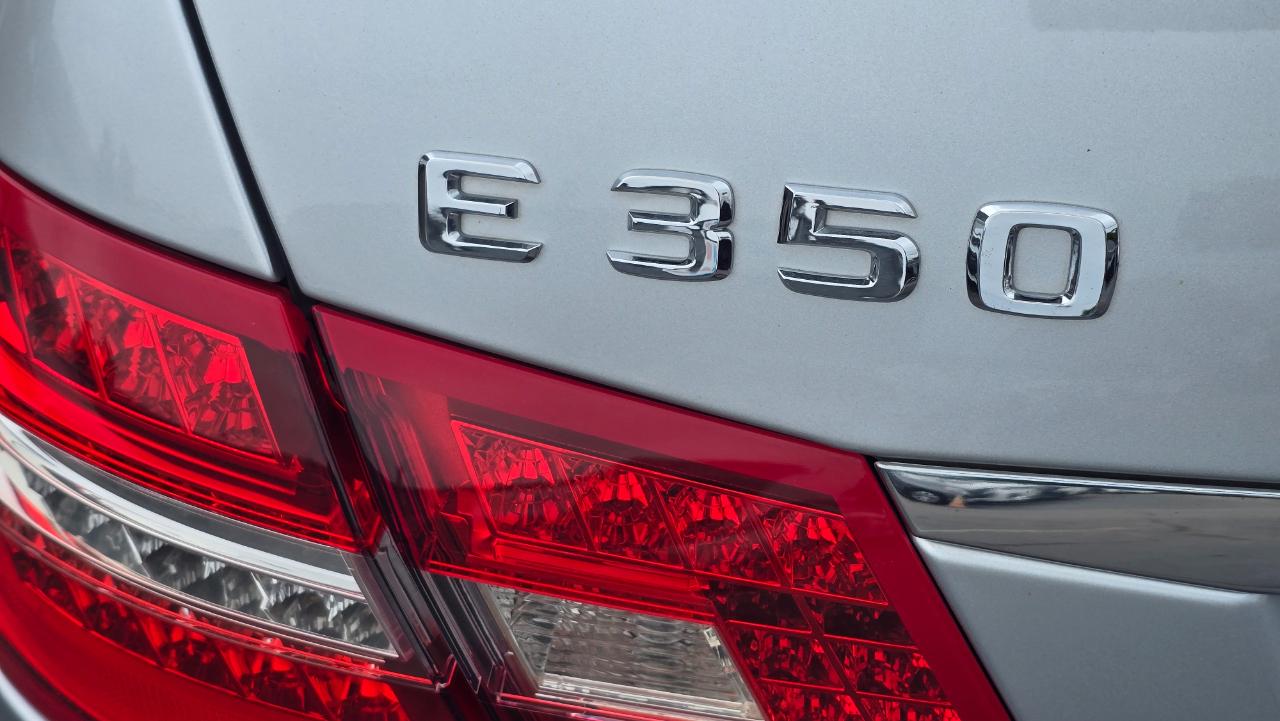 Mercedes-Benz E-Class E350 Sedan 4MATIC 2011