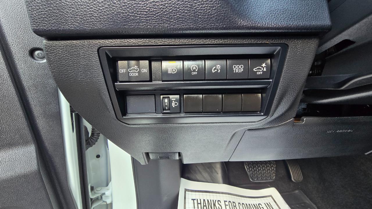 Toyota Tundra SR5 CrewMax 4WD 2023