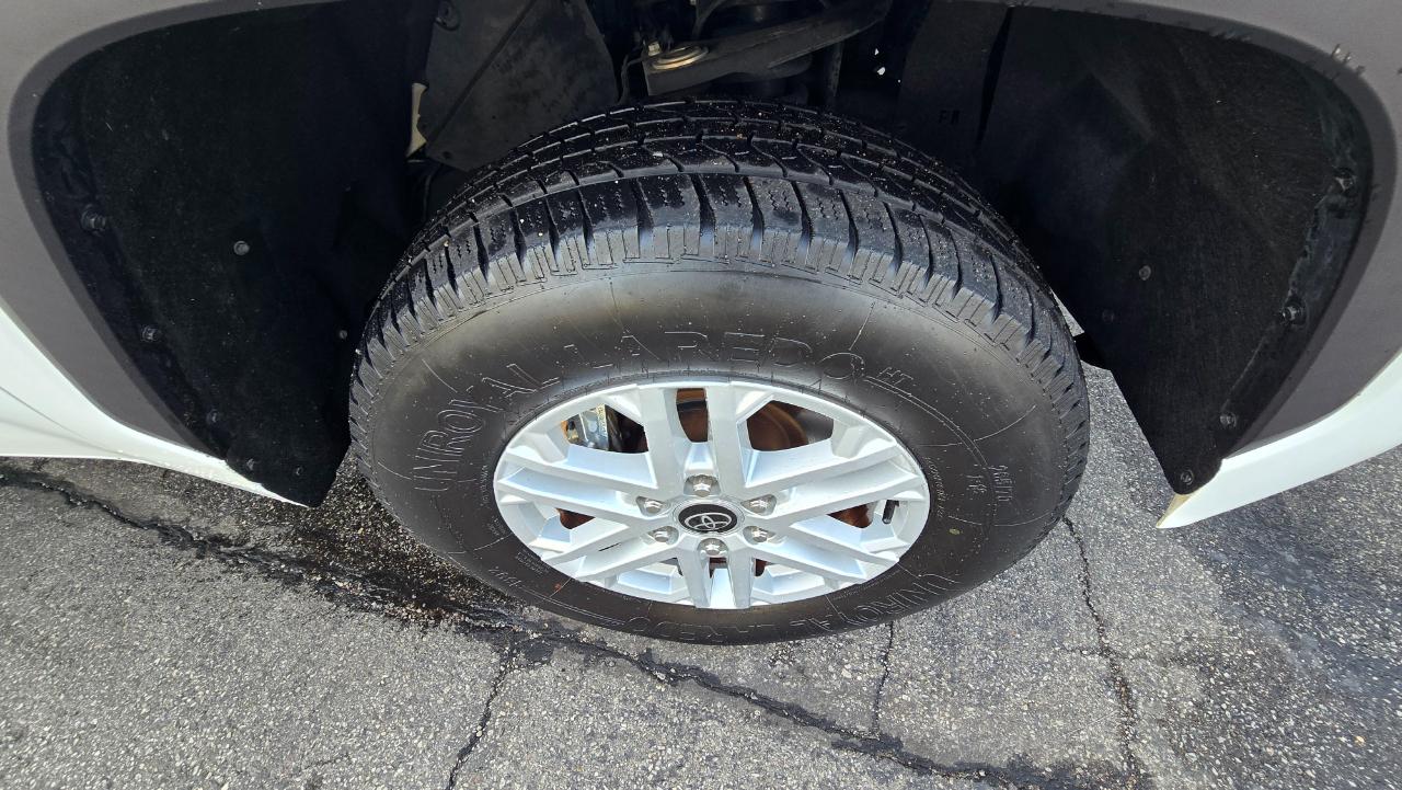 Toyota Tundra SR5 CrewMax 4WD 2023