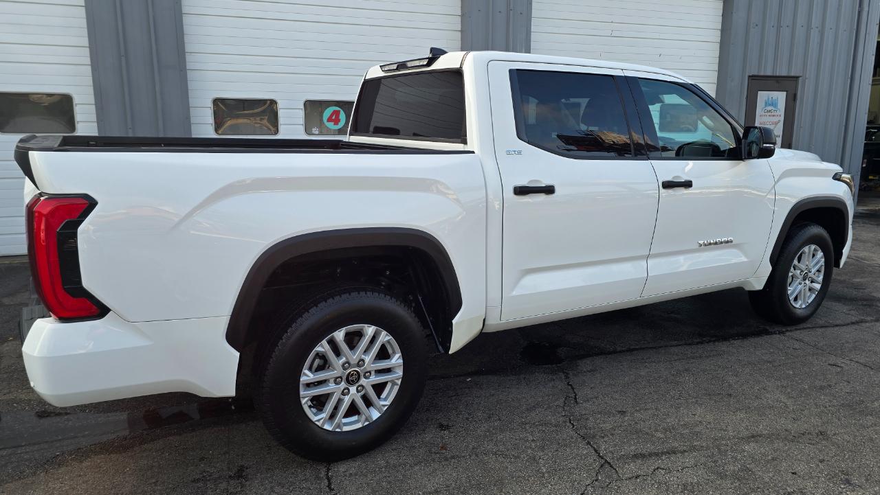 Toyota Tundra SR5 CrewMax 4WD 2023