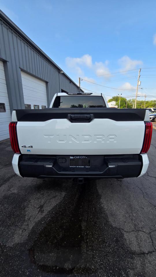 Toyota Tundra SR5 CrewMax 4WD 2023