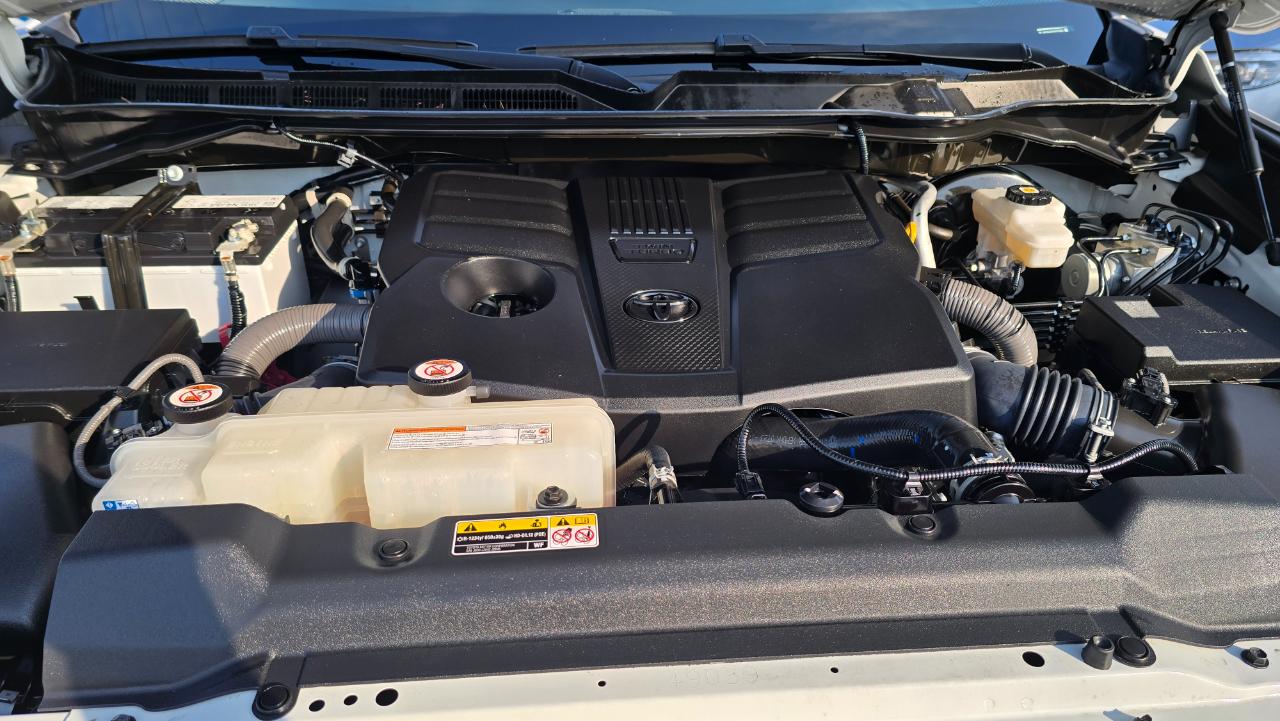 Toyota Tundra SR5 CrewMax 4WD 2023