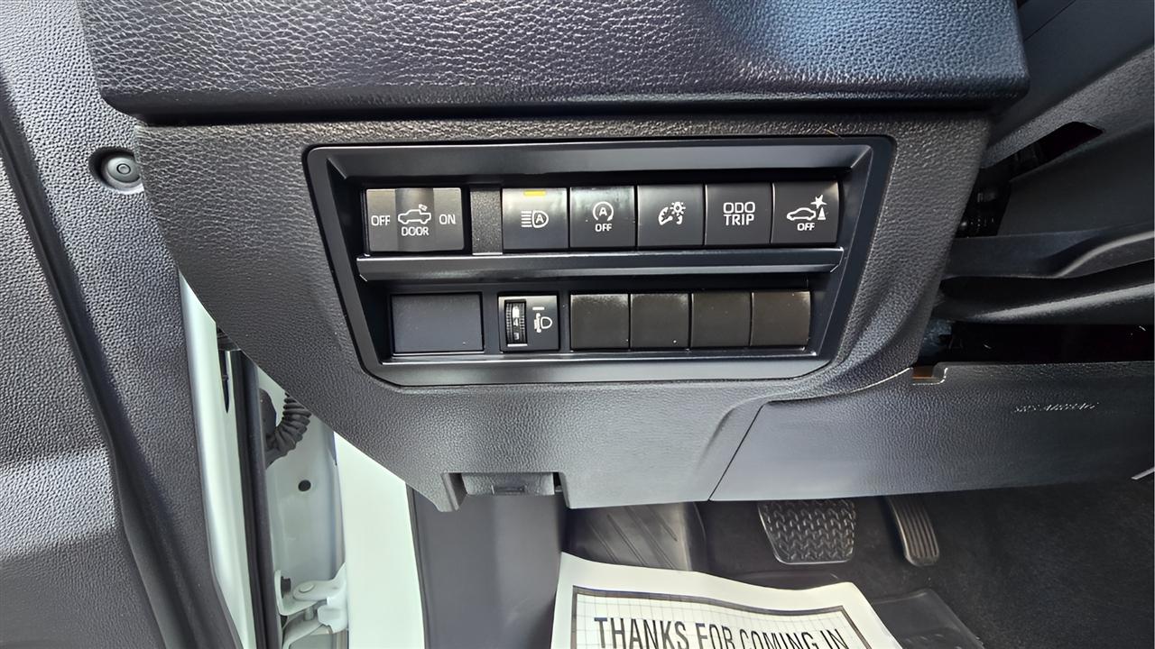 Toyota Tundra SR5 CrewMax 4WD 2023