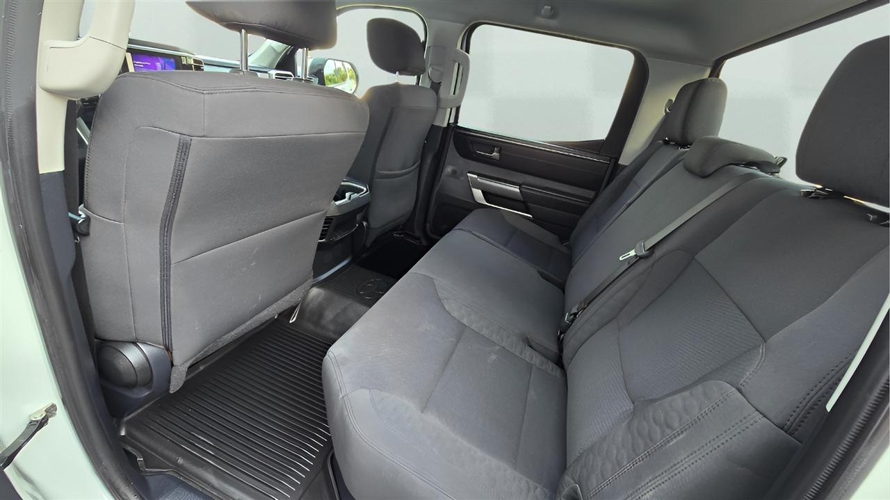 Toyota Tundra SR5 CrewMax 4WD 2023