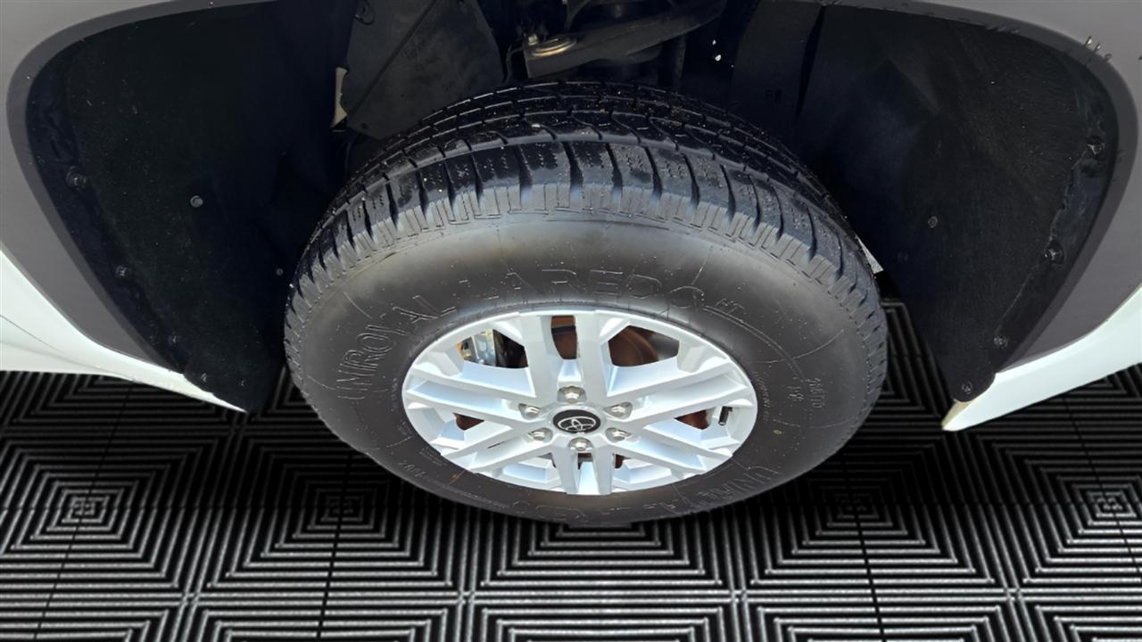 Toyota Tundra SR5 CrewMax 4WD 2023