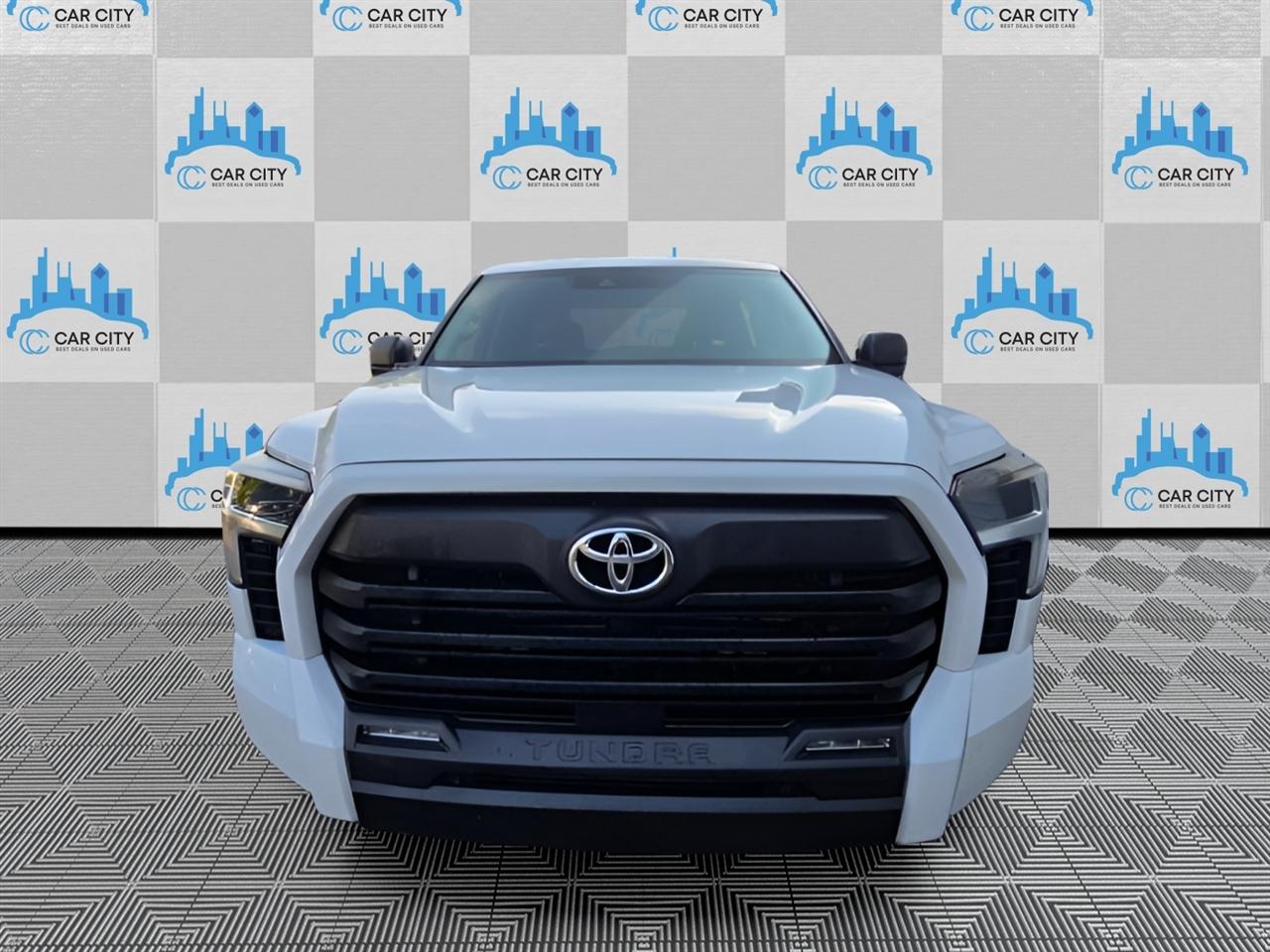 Toyota Tundra SR5 CrewMax 4WD 2023