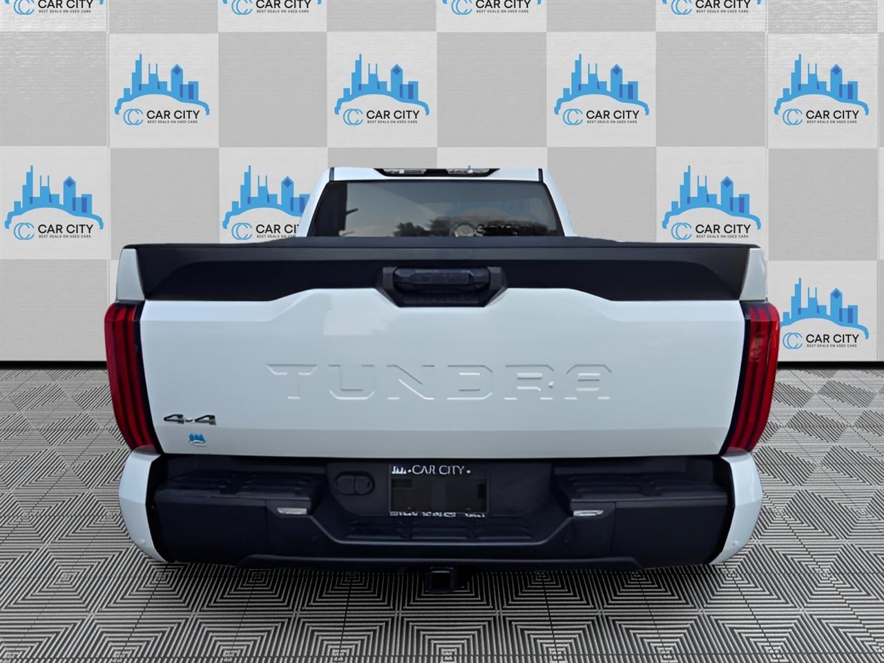 Toyota Tundra SR5 CrewMax 4WD 2023