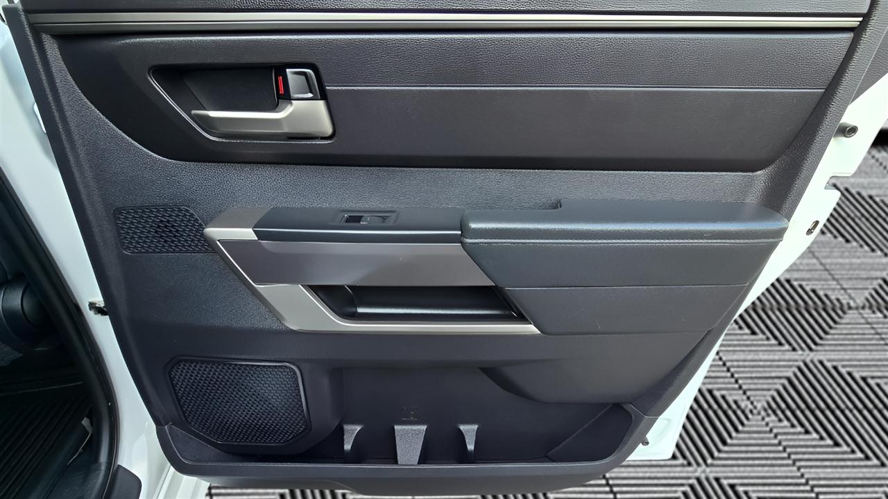 Toyota Tundra SR5 CrewMax 4WD 2023