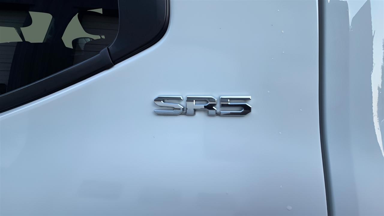 Toyota Tundra SR5 CrewMax 4WD 2023