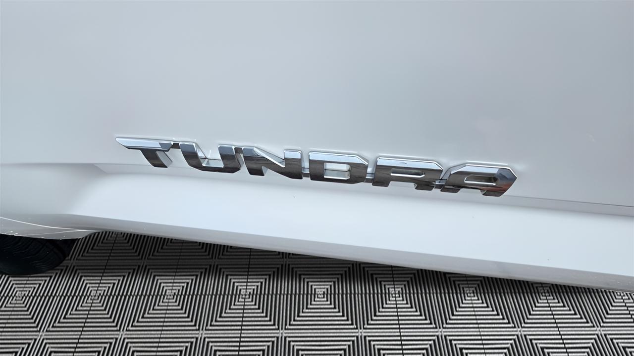 Toyota Tundra SR5 CrewMax 4WD 2023