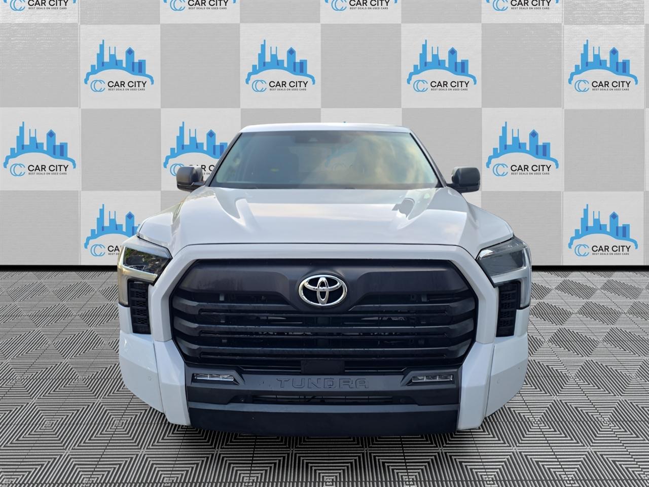 Toyota Tundra SR5 CrewMax 4WD 2023