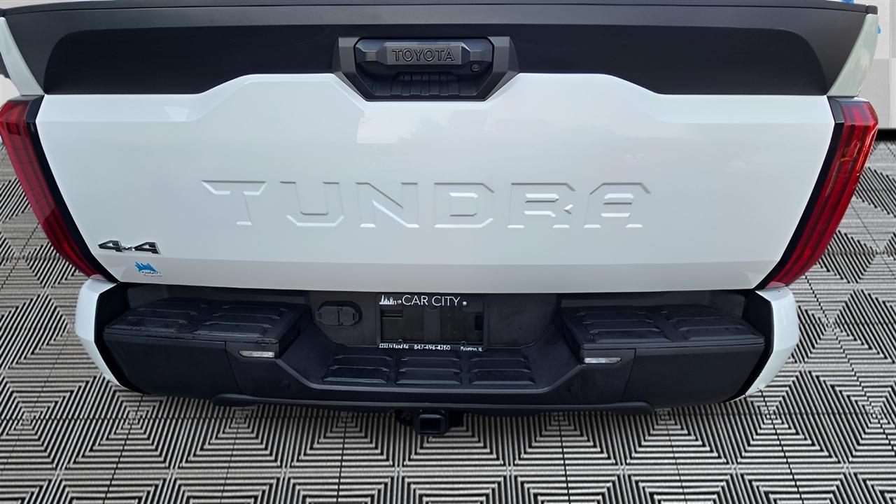 Toyota Tundra SR5 CrewMax 4WD 2023